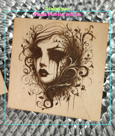 Gravure photo de la jeune femme triste