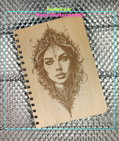 Carnet A5 Belle jeune femme 15€